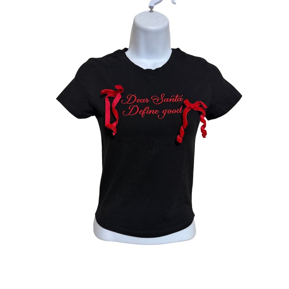 Queen Bees ''Dear Santa Define Good'' Ribbon Cropped T-Shirt Womens Size XS
